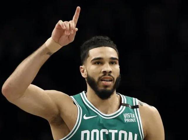 关于塔图姆连续三场比赛得分超过晋级下一阶段，雄鹿不断突破！赢得满堂喝彩的信息开云体育