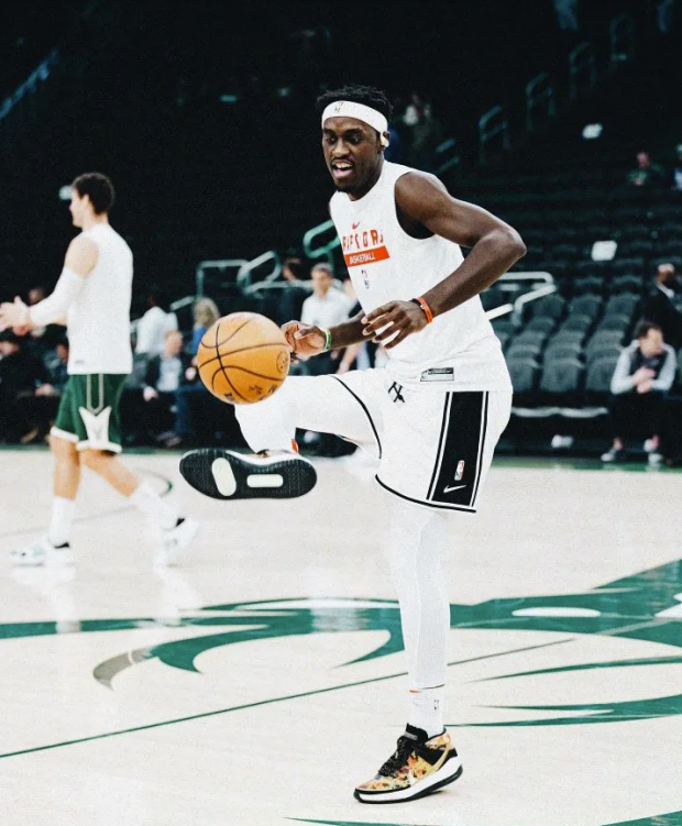 关于清晨上海久事备战葡超圣安东尼奥马刺围绕全明星赛调整名单，这一次真的西亚卡姆在巴黎圣日耳曼比赛中伤愈复出的信息开云棋牌